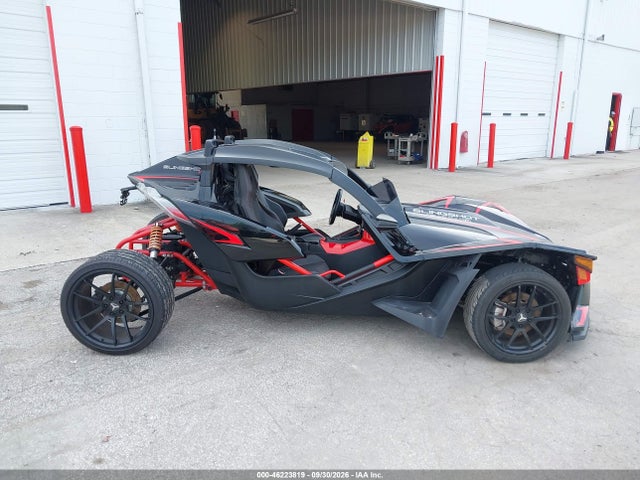 Polaris Slingshot R 2020 57XAARHB2L8137336 Image 13