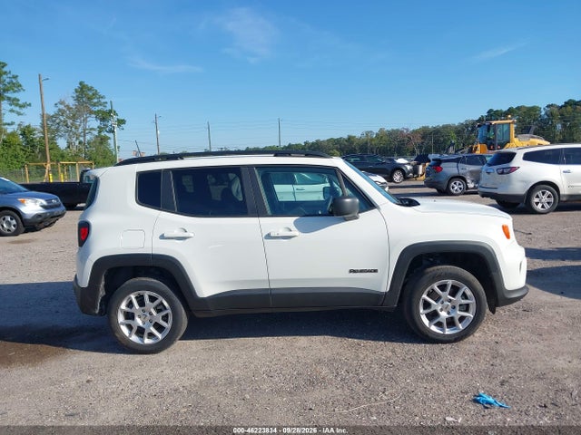 Auction sale of the 2022 Jeep Renegade Latitude 4x4, vin: ZACNJDB11NPN67591, lot number: 46223834