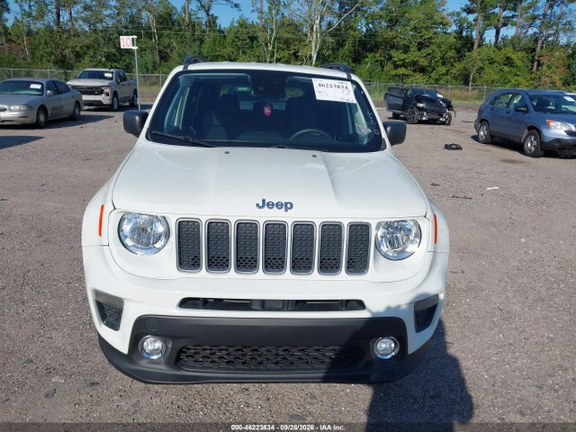 Auction sale of the 2022 Jeep Renegade Latitude 4x4, vin: ZACNJDB11NPN67591, lot number: 46223834