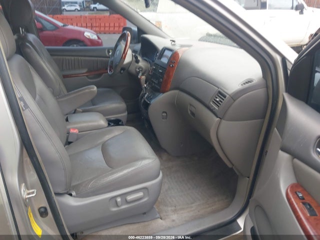 2005 Toyota Sienna Xle Limited მანქანა იყიდება აუქციონზე, vin: 5TDBA22C85S037746, აუქციონის ნომერი: 46223859