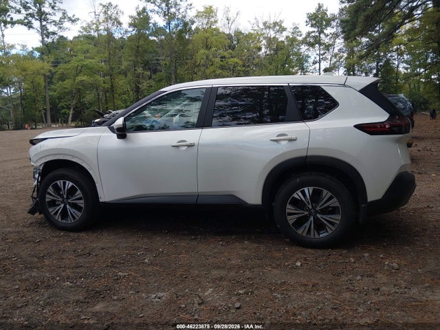 46223875 :رقم المزاد ، 5N1BT3BA6PC687240 vin ، 2023 Nissan Rogue Sv Fwd مزاد بيع
