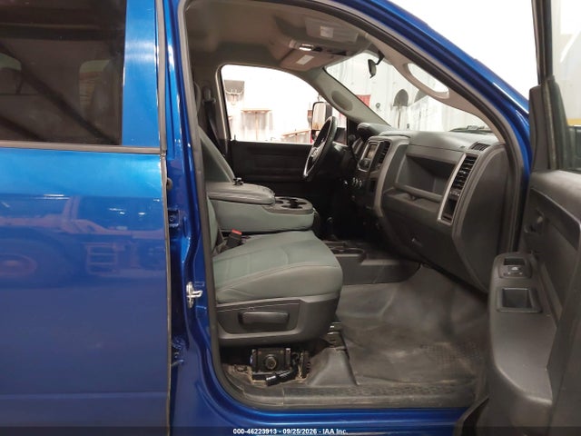 46223913 :رقم المزاد ، 3C63R3CLXHG718986 vin ، 2017 Ram 3500 Tradesman  4x4 6'4 Box مزاد بيع