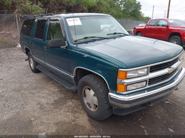 46223933 :رقم المزاد ، 3GNFK16R4XG271379 vin ، 1999 Chevrolet Suburban 1500 Lt مزاد بيع