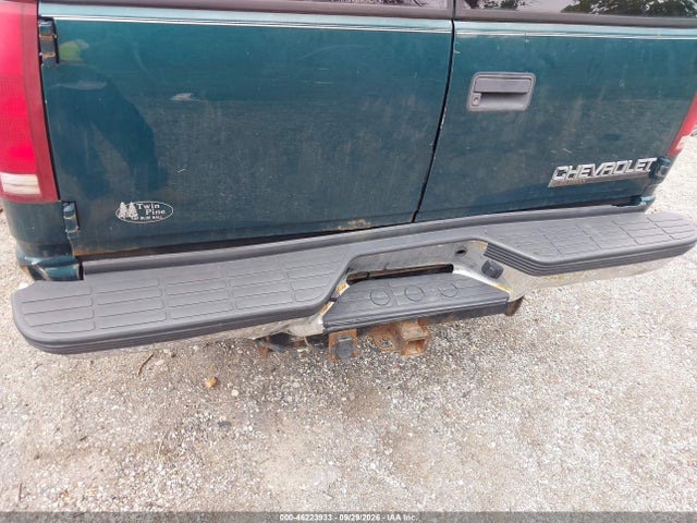 46223933 :رقم المزاد ، 3GNFK16R4XG271379 vin ، 1999 Chevrolet Suburban 1500 Lt مزاد بيع