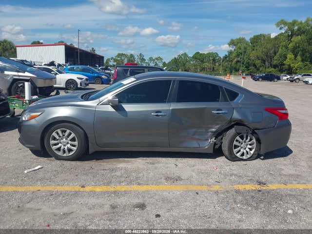 Продажа на аукционе авто 2017 Nissan Altima 2.5 S, vin: 1N4AL3AP8HC212556, номер лота: 46223963