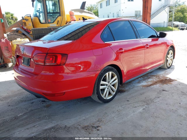 Продажа на аукционе авто 2014 Volkswagen Jetta Gli, vin: 3VW5T7AJ9EM377053, номер лота: 46224069