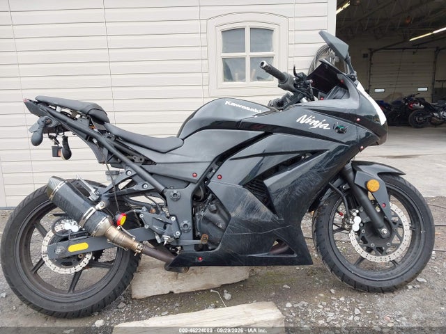 46224089 :رقم المزاد ، JKAEXMJ148DA11326 vin ، 2008 Kawasaki Ex250 J مزاد بيع