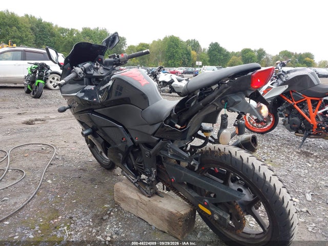 46224089 :رقم المزاد ، JKAEXMJ148DA11326 vin ، 2008 Kawasaki Ex250 J مزاد بيع