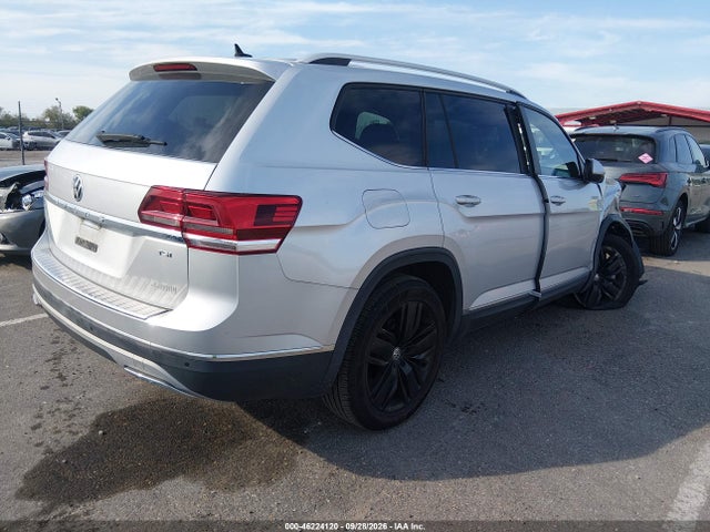 2018 Volkswagen Atlas 2.0t Sel მანქანა იყიდება აუქციონზე, vin: 1V2EP2CA0JC600940, აუქციონის ნომერი: 46224120