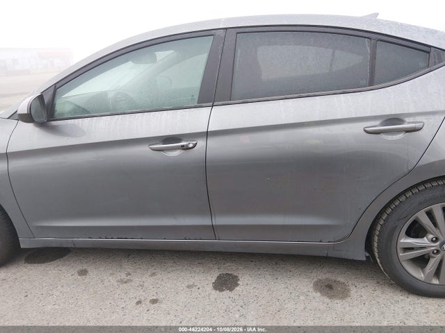 Hyundai Elantra Value Edition 2018 5NPD84LF7JH396269 Image 15