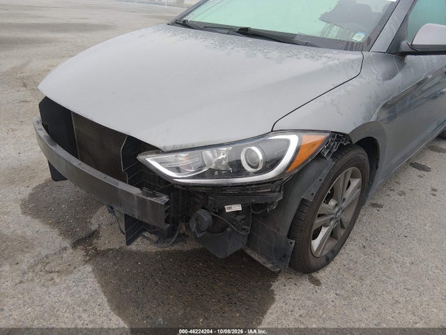 Hyundai Elantra Value Edition 2018 5NPD84LF7JH396269 Image 18