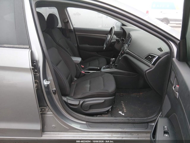 Hyundai Elantra Value Edition 2018 5NPD84LF7JH396269 Image 5