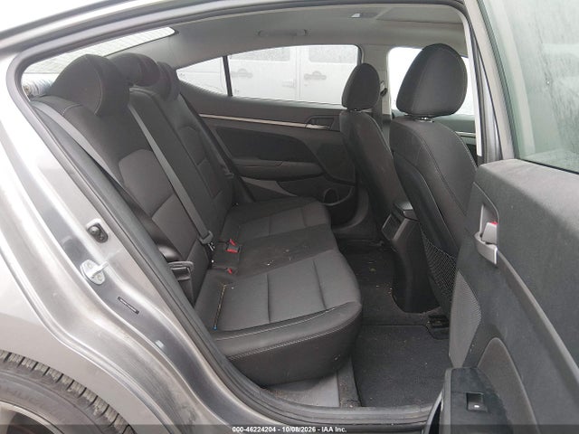 Hyundai Elantra Value Edition 2018 5NPD84LF7JH396269 Image 8