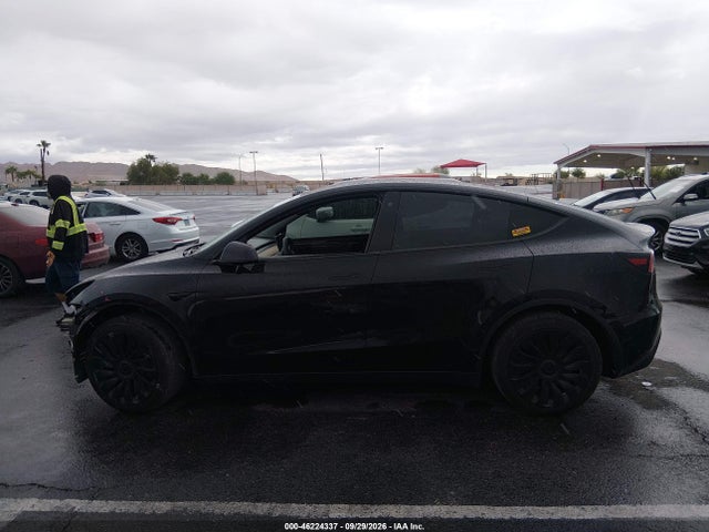 7SAYGDEE9NA001568 Tesla Model Y Long Range