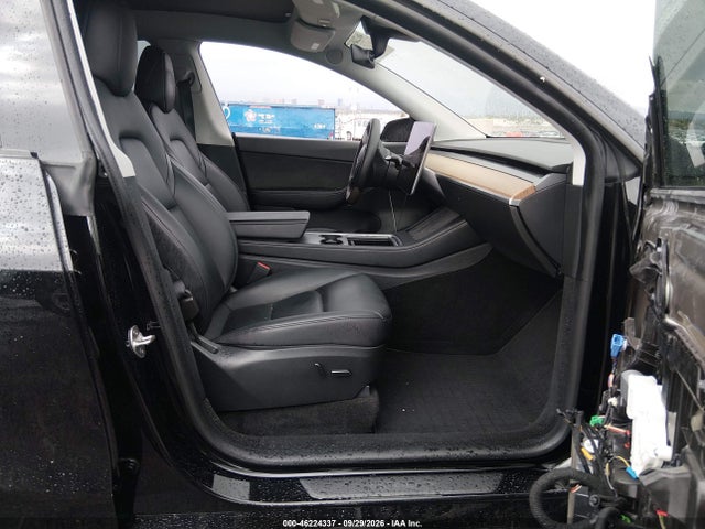 7SAYGDEE9NA001568 Tesla Model Y Long Range