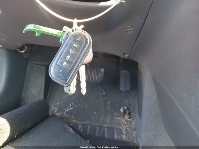 46224354 :رقم المزاد ، 2T1FF28P02C590456 vin ، 2002 Toyota Camry Solara Sle V6 مزاد بيع