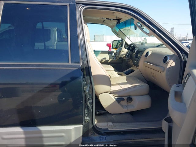 2003 Ford Expedition Eddie Bauer მანქანა იყიდება აუქციონზე, vin: 1FMRU17W53LB39728, აუქციონის ნომერი: 46224396