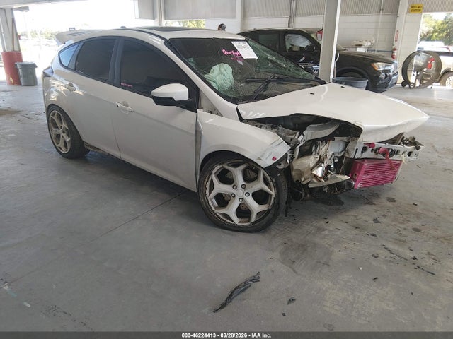 2014 Ford Focus St მანქანა იყიდება აუქციონზე, vin: 1FADP3L99EL442392, აუქციონის ნომერი: 46224413
