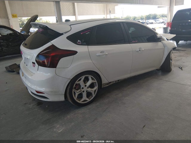 2014 Ford Focus St მანქანა იყიდება აუქციონზე, vin: 1FADP3L99EL442392, აუქციონის ნომერი: 46224413