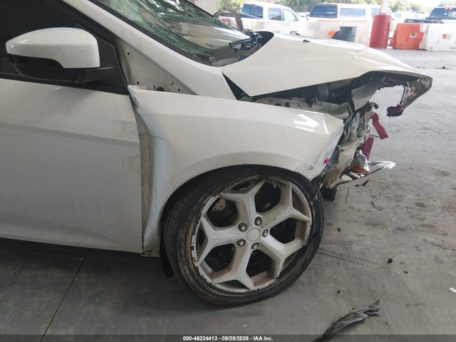 2014 Ford Focus St მანქანა იყიდება აუქციონზე, vin: 1FADP3L99EL442392, აუქციონის ნომერი: 46224413
