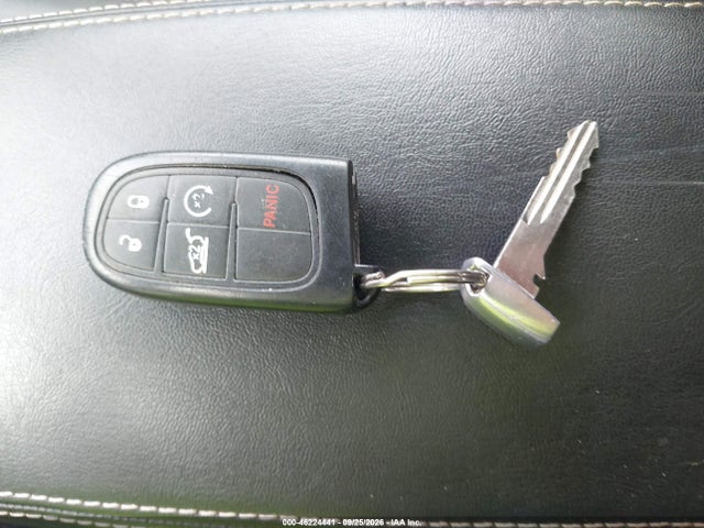 46224441 :رقم المزاد ، 1C4PJMDSXEW275930 vin ، 2014 Jeep Cherokee Limited مزاد بيع