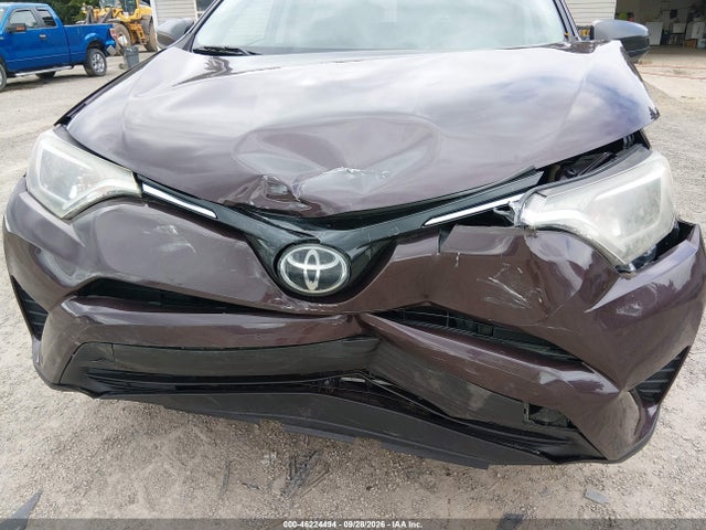 Продаж на аукціоні авто 2018 Toyota Rav4 Le, vin: 2T3BFREV0JW780627, номер лоту: 46224494