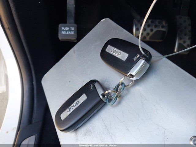 2015 Jeep Grand Cherokee High Altitude მანქანა იყიდება აუქციონზე, vin: 1C4RJFCG4FC111058, აუქციონის ნომერი: 46224533