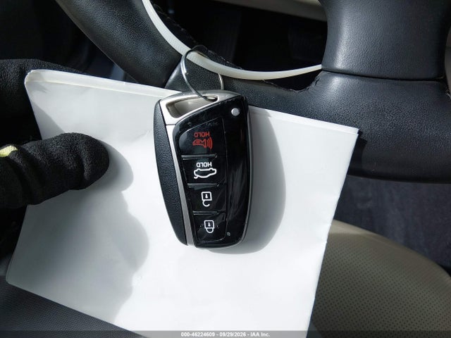 Продаж на аукціоні авто 2016 Hyundai Genesis 3.8, vin: KMHGN4JE8GU136442, номер лоту: 46224609
