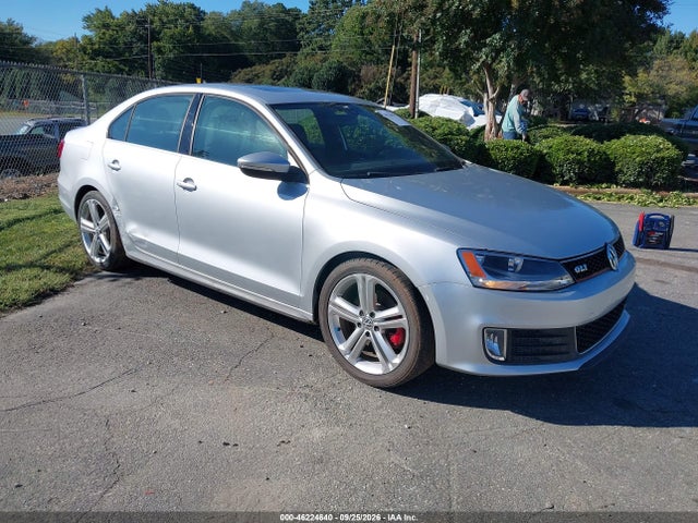 2015 Volkswagen Jetta 2.0t Gli Se მანქანა იყიდება აუქციონზე, vin: 3VW4T7AJ6FM263069, აუქციონის ნომერი: 46224640
