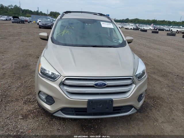 46224644 :رقم المزاد ، 1FMCU9GD1JUC99275 vin ، 2018 Ford Escape Se مزاد بيع