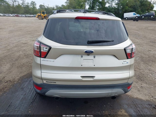 46224644 :رقم المزاد ، 1FMCU9GD1JUC99275 vin ، 2018 Ford Escape Se مزاد بيع