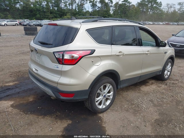 46224644 :رقم المزاد ، 1FMCU9GD1JUC99275 vin ، 2018 Ford Escape Se مزاد بيع