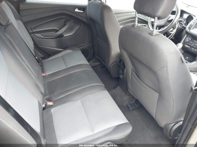 46224644 :رقم المزاد ، 1FMCU9GD1JUC99275 vin ، 2018 Ford Escape Se مزاد بيع