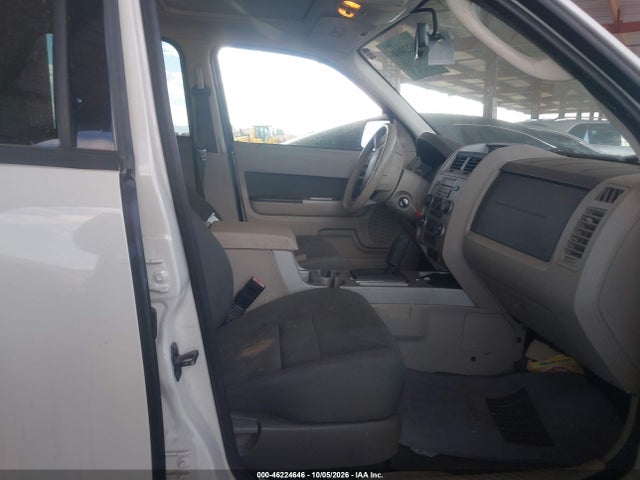 46224646 :رقم المزاد ، 1FMCU03749KD01703 vin ، 2009 Ford Escape Xlt مزاد بيع