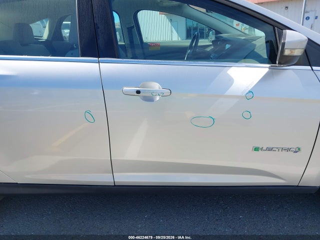 Ford FOCUS ELECTRIC 2018 1FADP3R43JL296139 Image 14