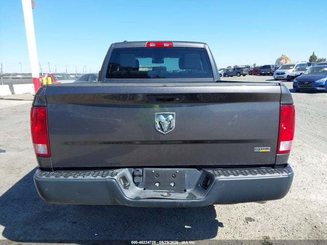 46224728 :رقم المزاد ، 1C6RR6FG8GS375600 vin ، 2016 Ram 1500 Tradesman مزاد بيع
