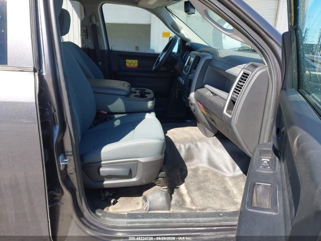 46224728 :رقم المزاد ، 1C6RR6FG8GS375600 vin ، 2016 Ram 1500 Tradesman مزاد بيع