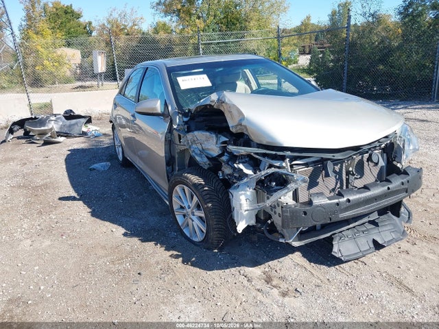 46224734 :رقم المزاد ، 4T4BF1FK3ER362573 vin ، 2014 Toyota Camry Xle مزاد بيع