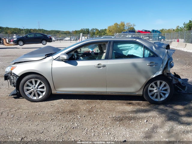 46224734 :رقم المزاد ، 4T4BF1FK3ER362573 vin ، 2014 Toyota Camry Xle مزاد بيع