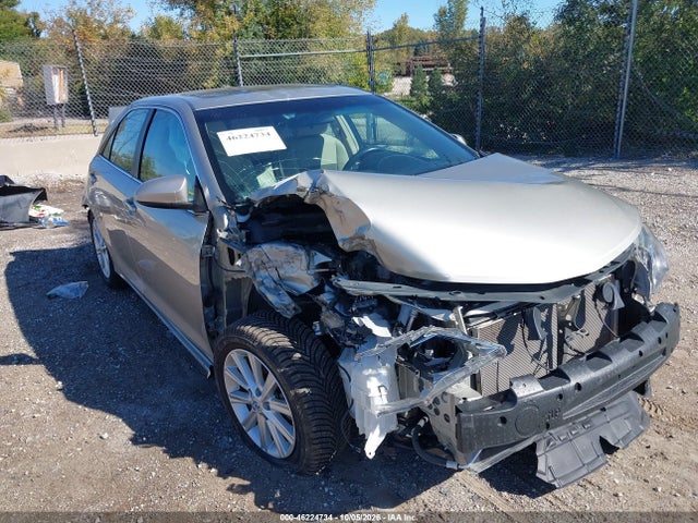 46224734 :رقم المزاد ، 4T4BF1FK3ER362573 vin ، 2014 Toyota Camry Xle مزاد بيع