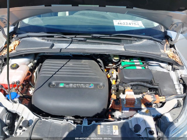Ford FOCUS ELECTRIC 2018 1FADP3R41JL296138 Image 10
