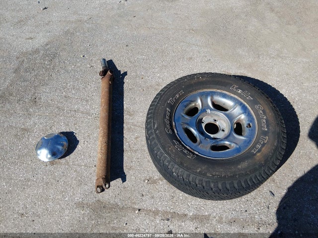 Продажа на аукционе авто 2000 Ford Expedition Eddie Bauer, vin: 1FMPU18L0YLB72042, номер лота: 46224797