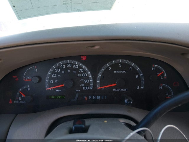 Продажа на аукционе авто 2000 Ford Expedition Eddie Bauer, vin: 1FMPU18L0YLB72042, номер лота: 46224797