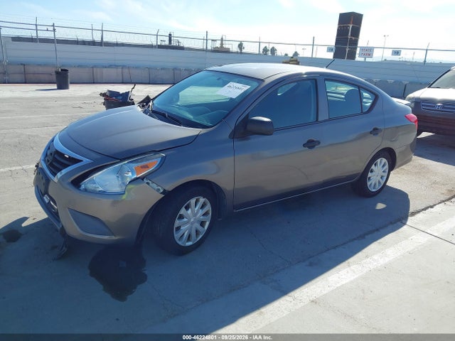46224801 :رقم المزاد ، 3N1CN7AP3FL939192 vin ، 2015 Nissan Versa 1.6 S+ مزاد بيع