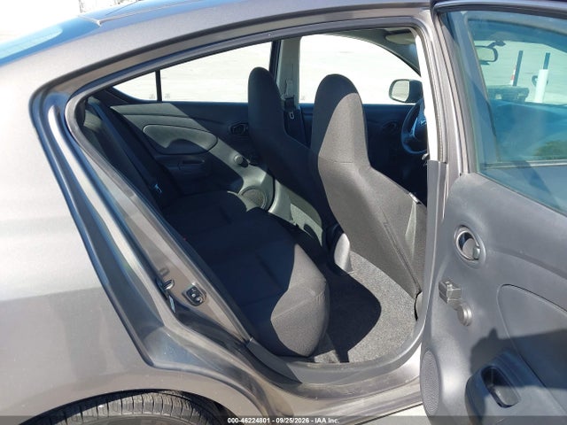 46224801 :رقم المزاد ، 3N1CN7AP3FL939192 vin ، 2015 Nissan Versa 1.6 S+ مزاد بيع