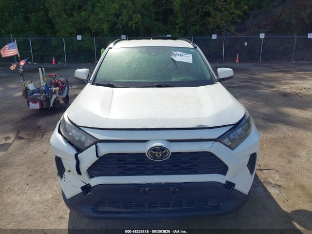 Продажа на аукционе авто 2019 Toyota Rav4 Le, vin: JTMG1RFV0KJ006820, номер лота: 46224886