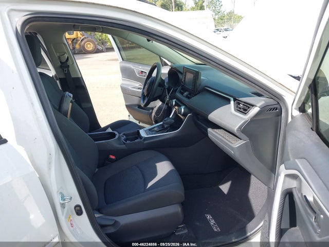Продажа на аукционе авто 2019 Toyota Rav4 Le, vin: JTMG1RFV0KJ006820, номер лота: 46224886