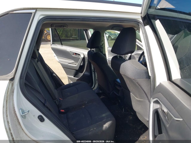 Продажа на аукционе авто 2019 Toyota Rav4 Le, vin: JTMG1RFV0KJ006820, номер лота: 46224886