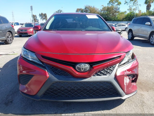 4T1B11HK2JU517243 Toyota CAMRY SE