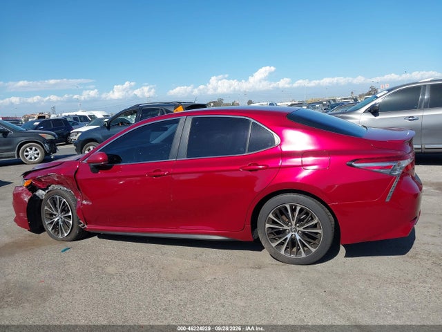 4T1B11HK2JU517243 Toyota CAMRY SE
